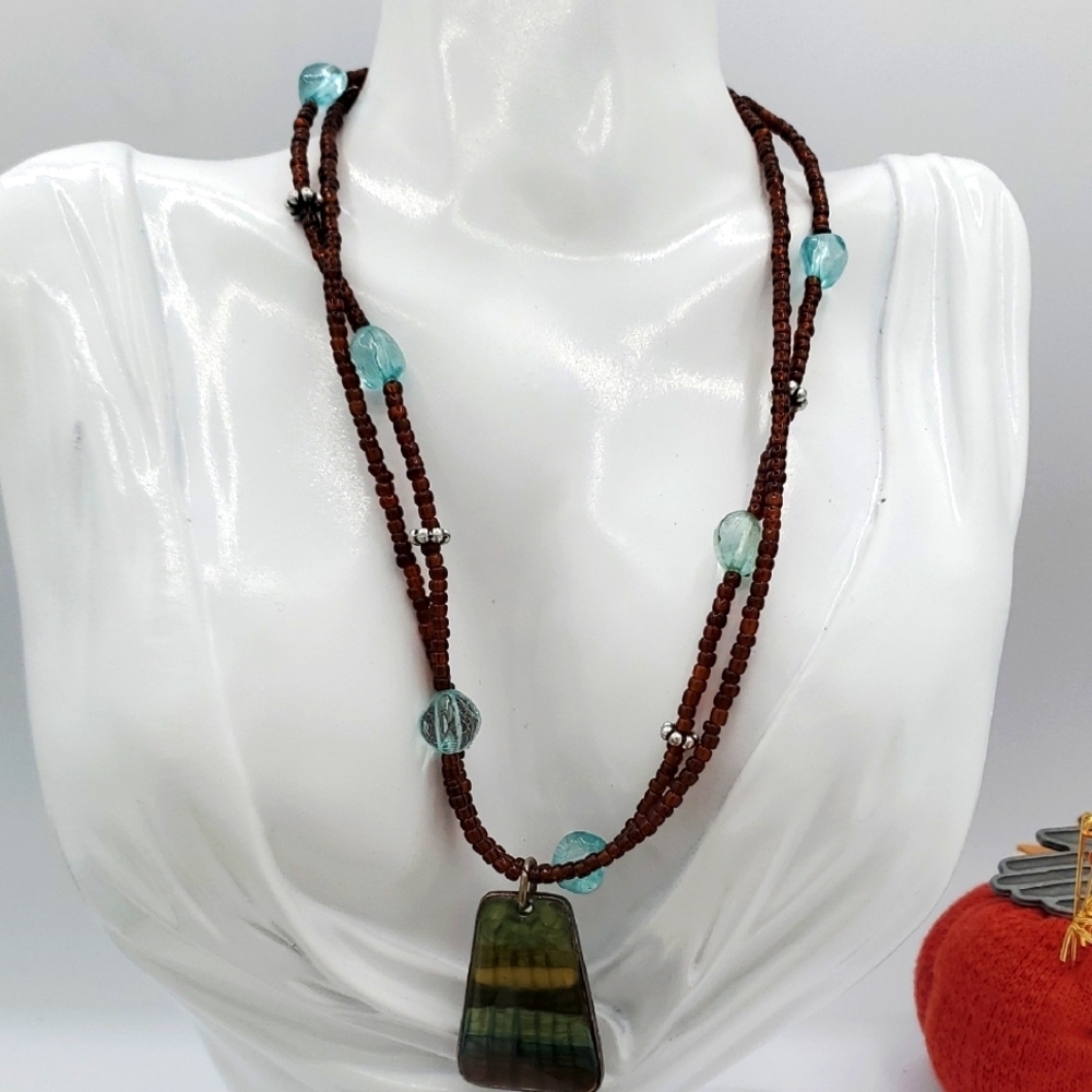 Tourmaline Elegant Brown and Blue Beaded Necklace 22 Inch N3605